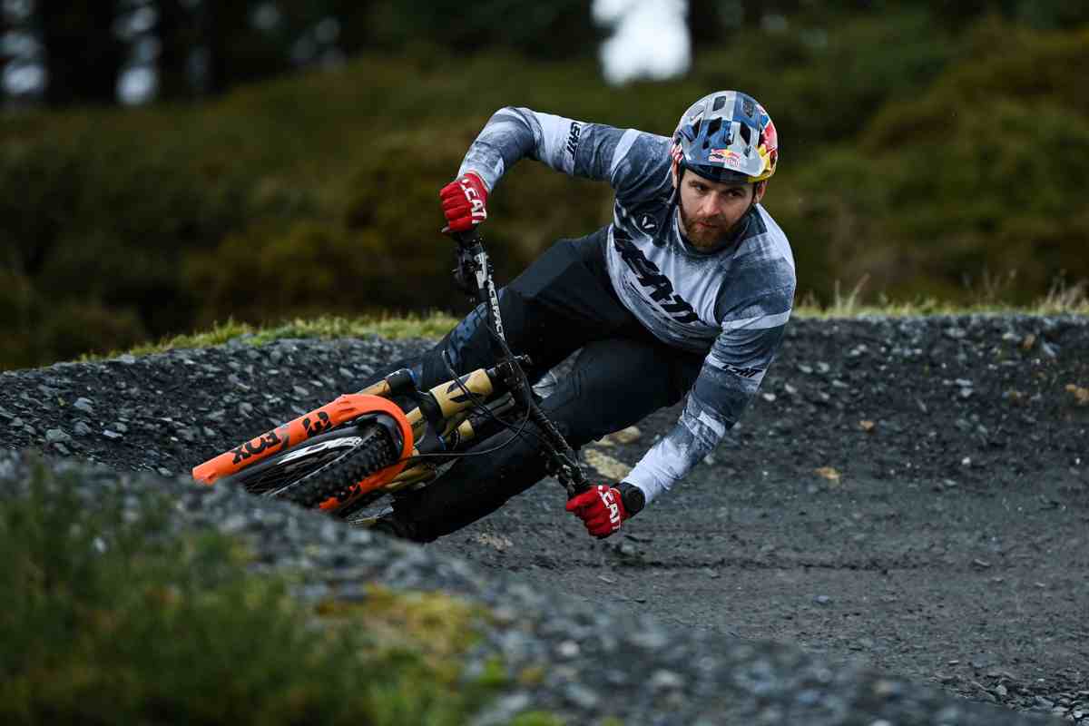 Enduro, il team Devinci si ritira 