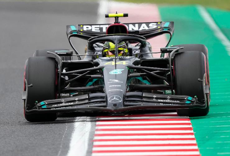 Lewis Hamilton propone l'uso dell'intelligenza artificiale
