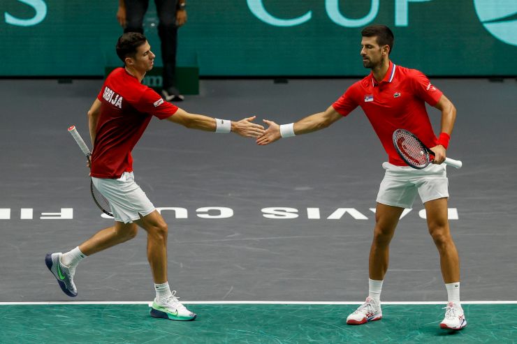 Novak Djokovic e Nikola Cacic in doppio con la Serbia