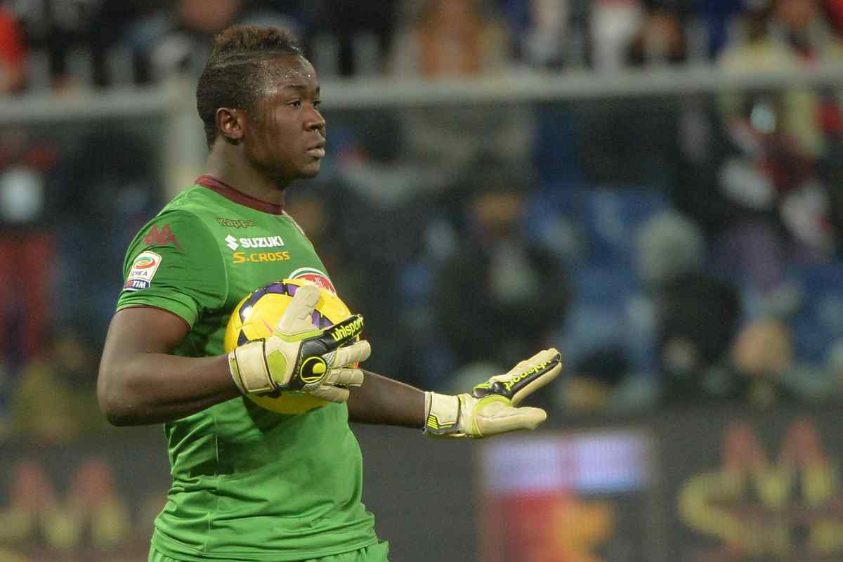 Insulti razzisti per Lys Gomis 